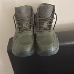 Nike Men's Air Max Goaterra 2.0 Hiking Boots Waterproof DD5016-300 Green Sz 7