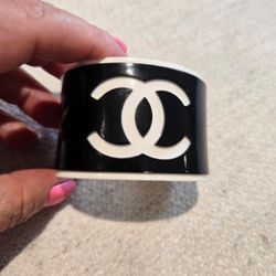 Black Bracelet Beautiful  Cuff