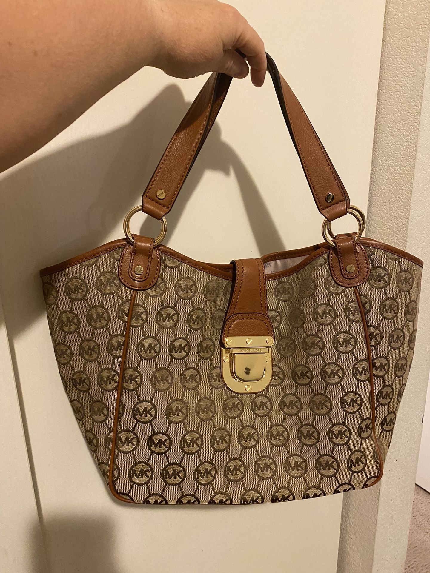 MICHAEL KORS 