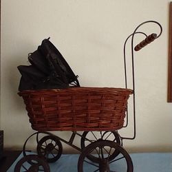 Antique Doll Carriage 