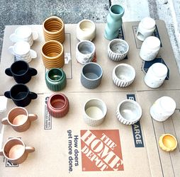 Assorted- Small Planter Pots Bundle New!