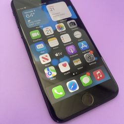 Apple IPhone 7 32 GB unlocked for all carriers 