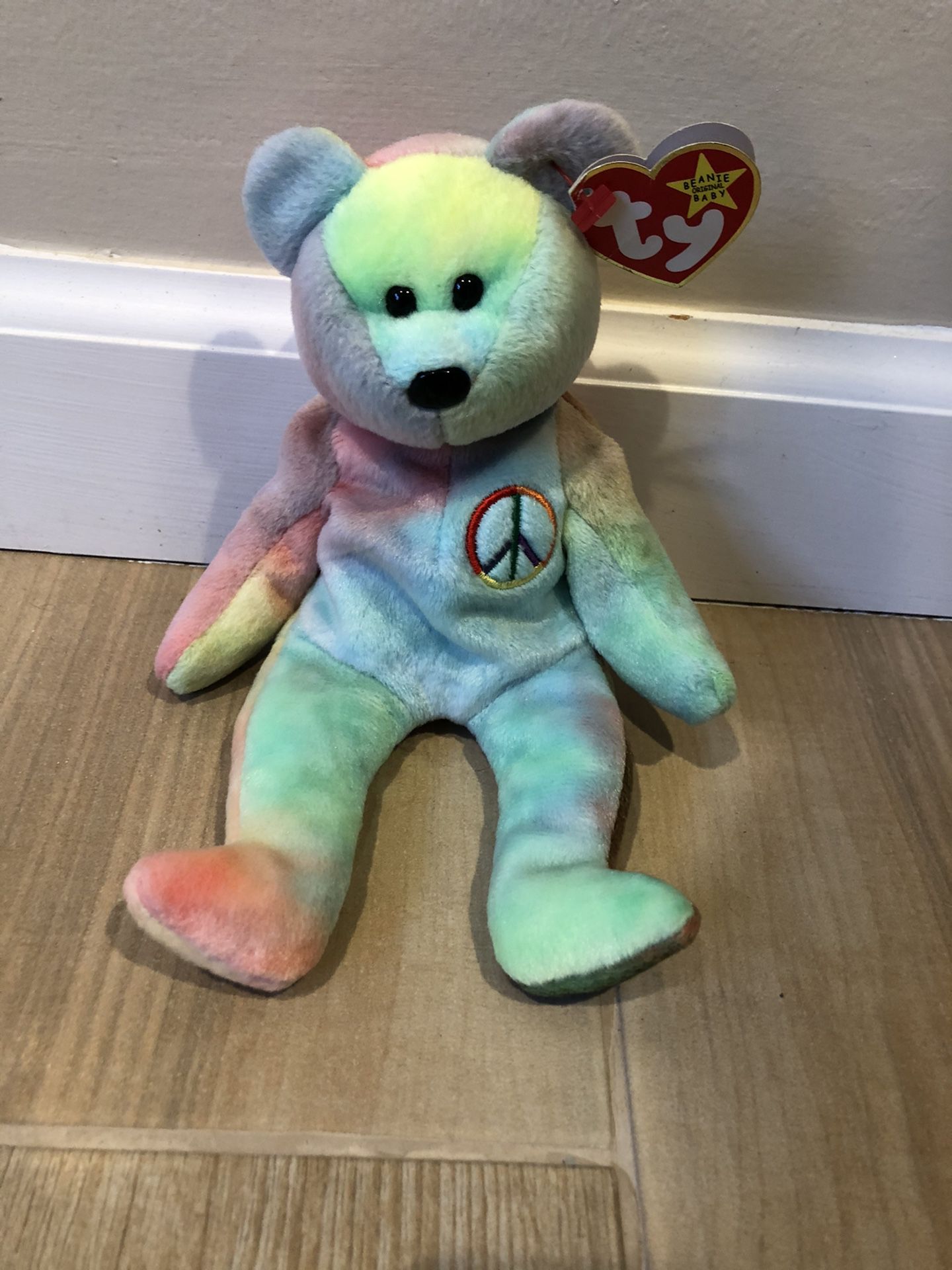 Peace Bear TY Beanie Baby 1996: Near-Mint Condition