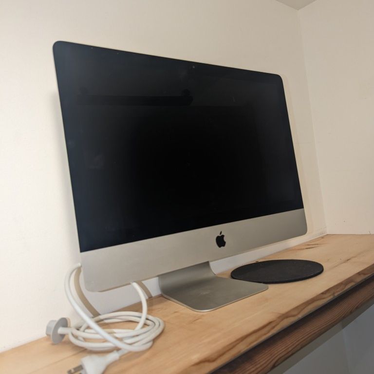 2019 iMac, Mint Condition