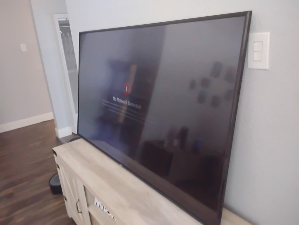 Vizio 65" TV NEEDS BACKLIT REPAIR. GREAT CONDITION OTHERWISE.