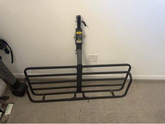 Cargo rack hitch mount