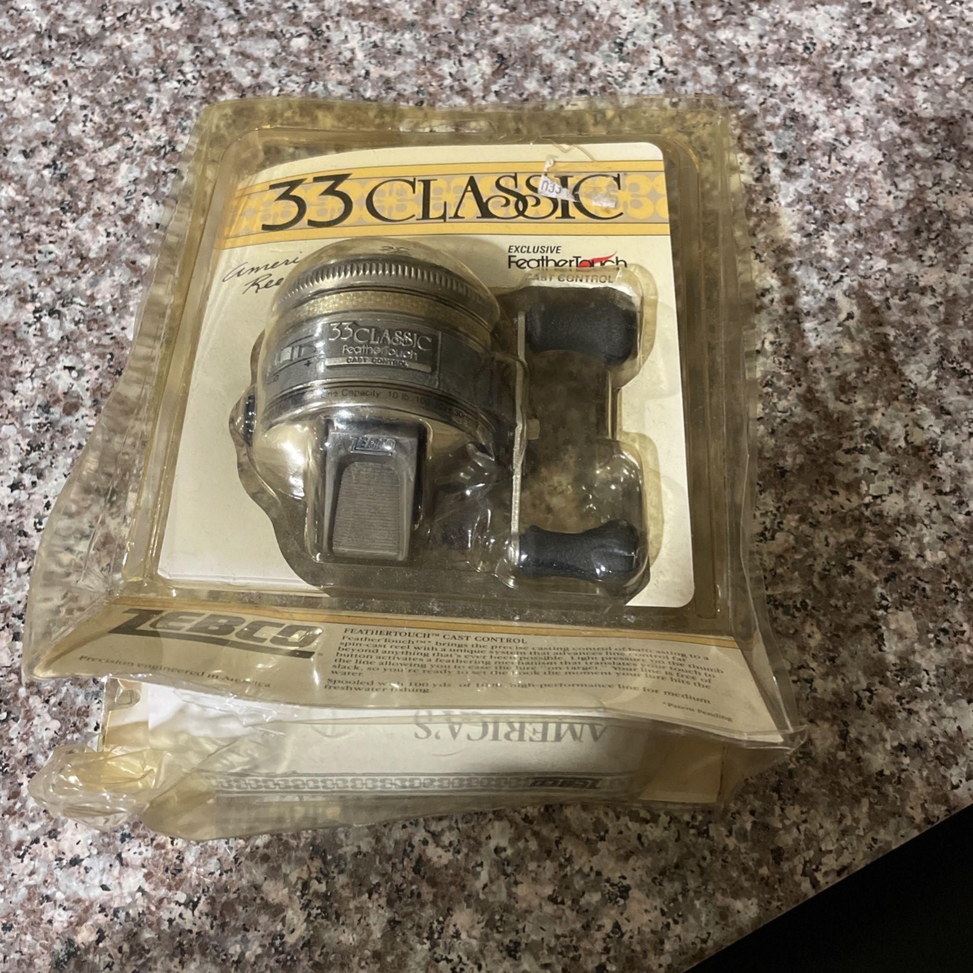 ZEBCO Exclusive Feather Touch Cast Control Vintage Fishing Reel