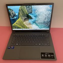 Acer Aspire 14 Ai Touch screen Intel Ultra 5 16GB RAM 1TB SSD (2025 Model / Ai Copilot+) Great Laptop 