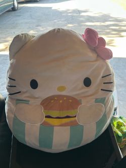 Big Hello Kitty Squishmellow