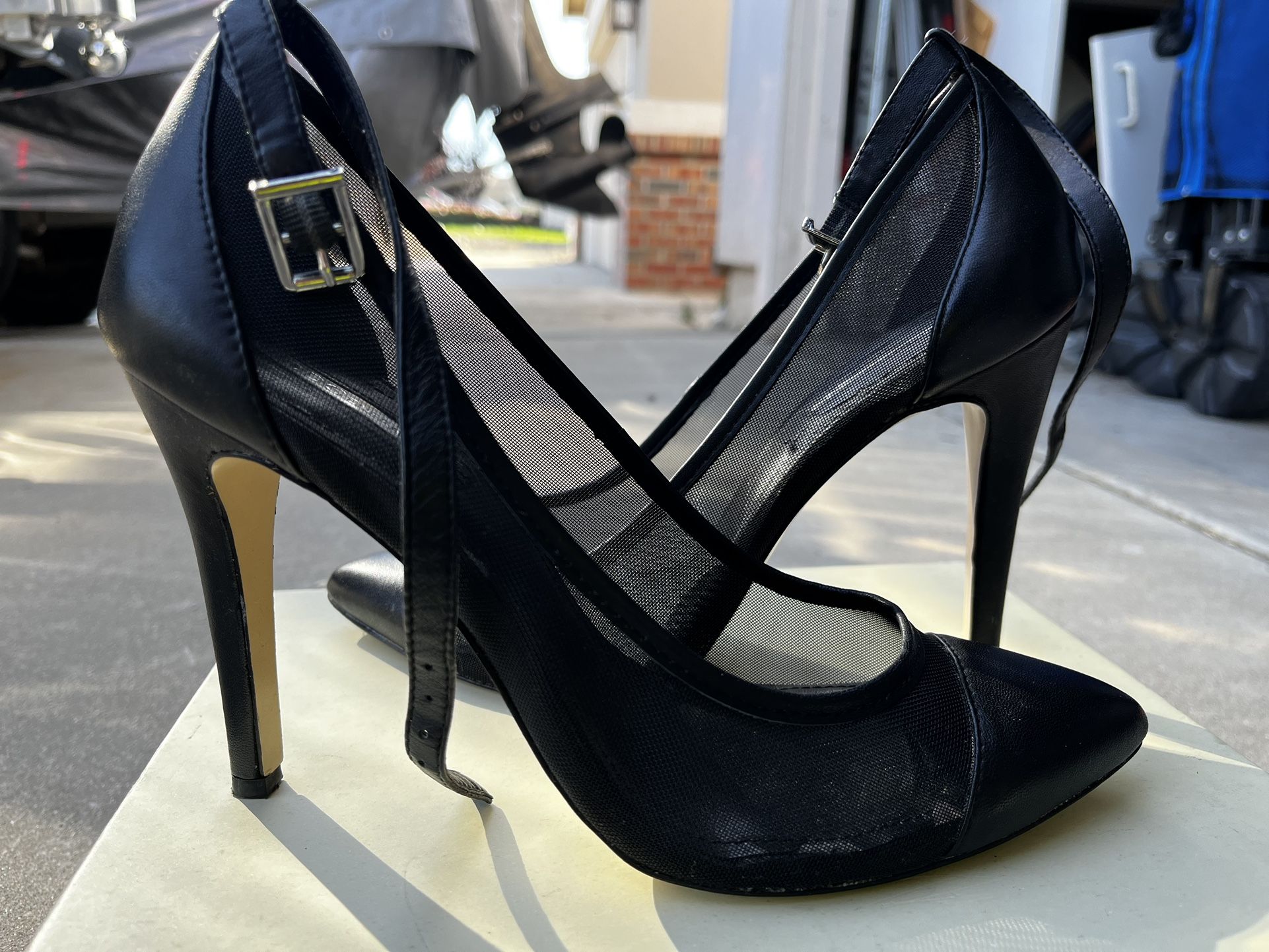 BCBG black Heels