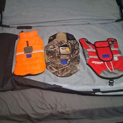 Dog Vest One Is Floatation https://offerup.com/redirect/?o=VmVzdC5SZWQ= Is Life Vest