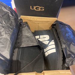 UGG BOOTS BRAND NEW 
