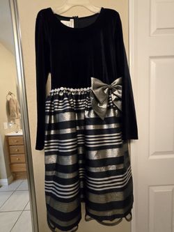 Elegant 10/12 Girl Dress