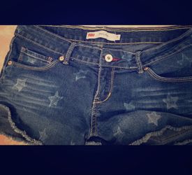 Levi’s shorty shorts sz 7