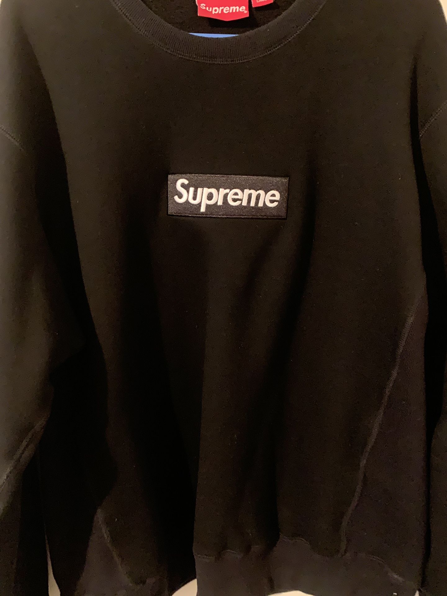 Supreme crewneck