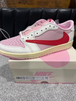 Travis Scott jordan 1 tropical pink size 8