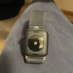 SE Gen 2 Apple Watch