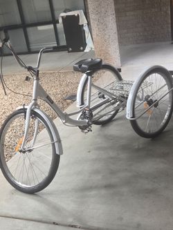 White Vevor adult  folding  trike