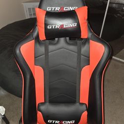 GTRACING Gaming Chair With Bluetooth Speakers
