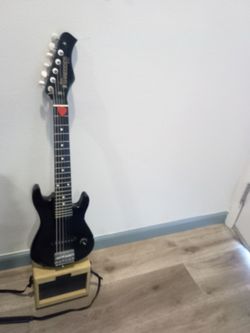 Mini guitar shredder