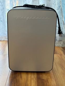 Frigidaire portable mini refrigerator