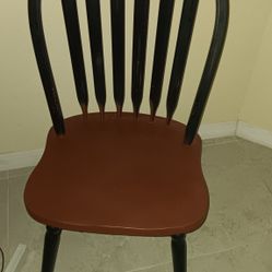 Wooden Chair: 17 Inch Seat Height