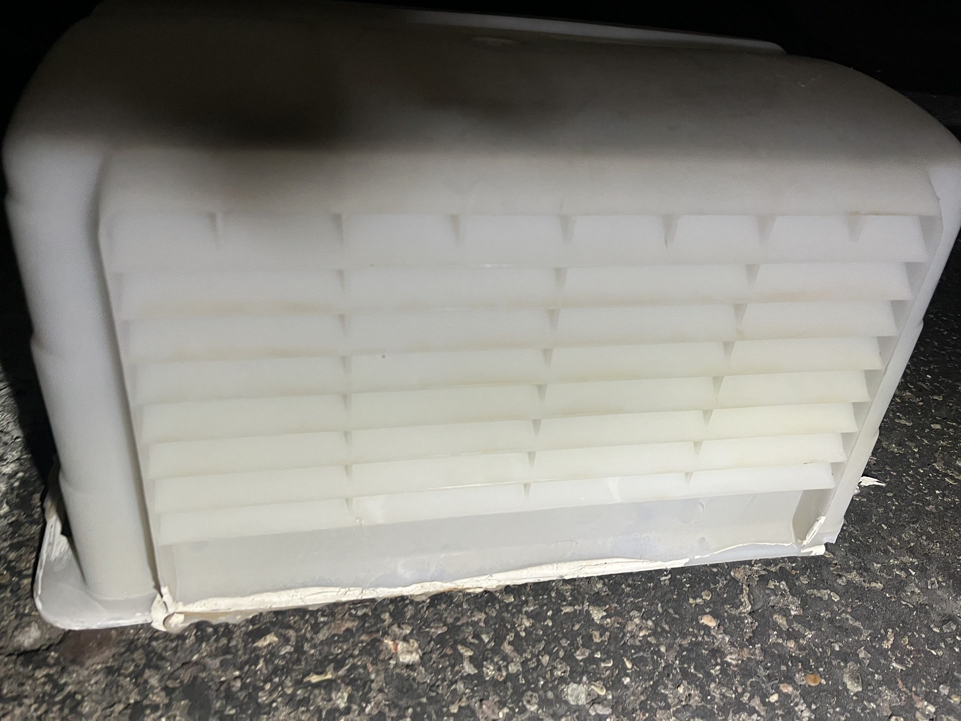 Rv Rooftop Window Cover With Air Vent
