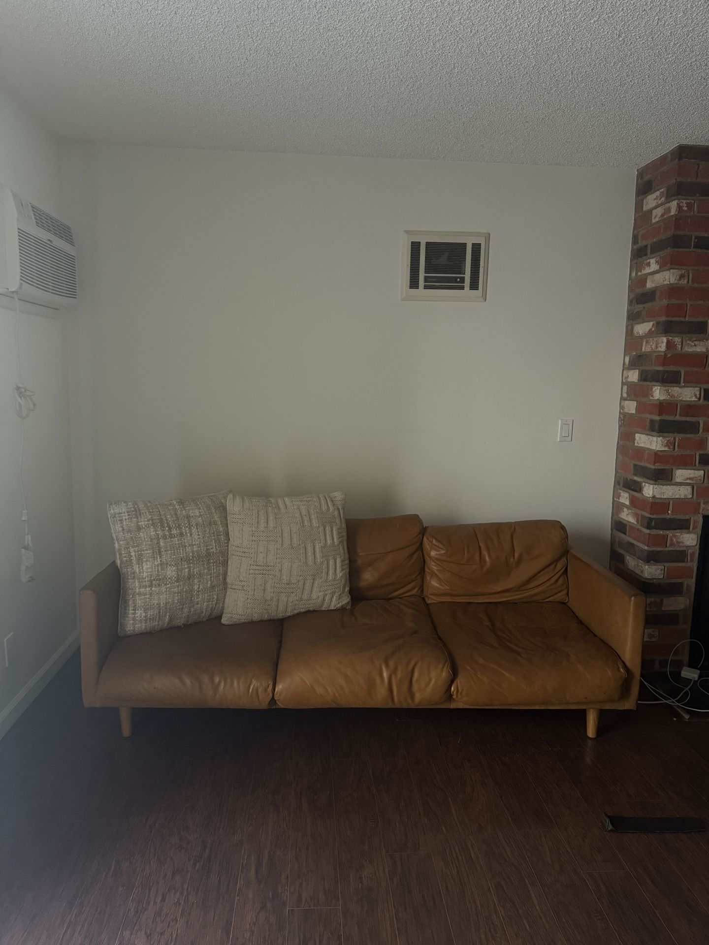 Nirvana 81" Leather Sofa - Dakota Tan