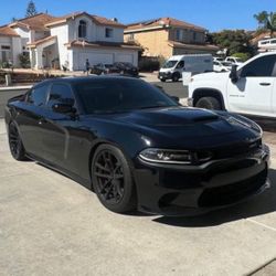 Dodge SRT Hellcat 