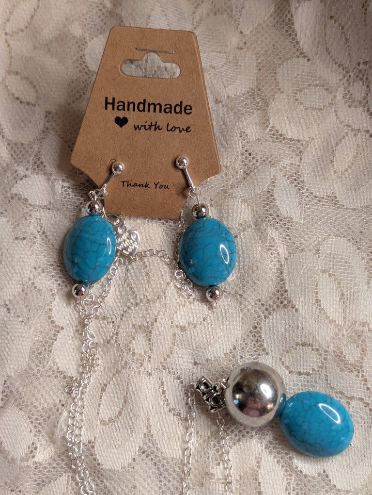 Handcrafted Turquoise & Silver Plated Necklace Set