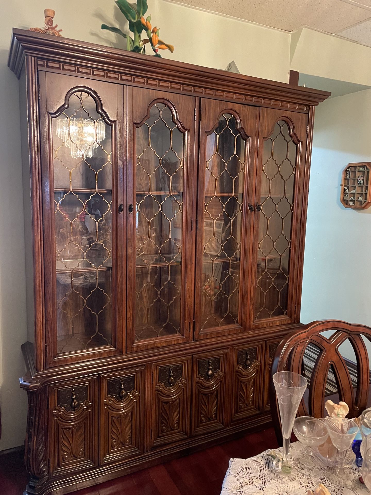 Antique China Cabinet & Buffet Table With 6 Chair Dining Set 