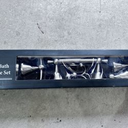 4-piece bath hardware set