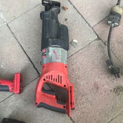 Milwaukee Sawzall V28 And Battery Pack And Charger
