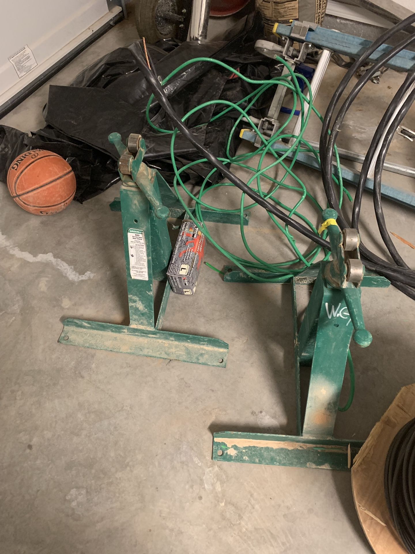 Greenlee 683 spool jack stands for Sale in El Paso, TX OfferUp
