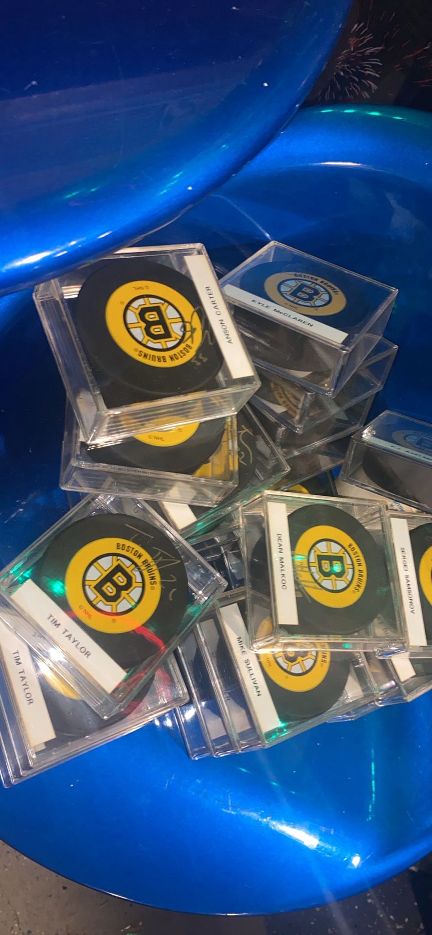 Bruins Autograph Puck