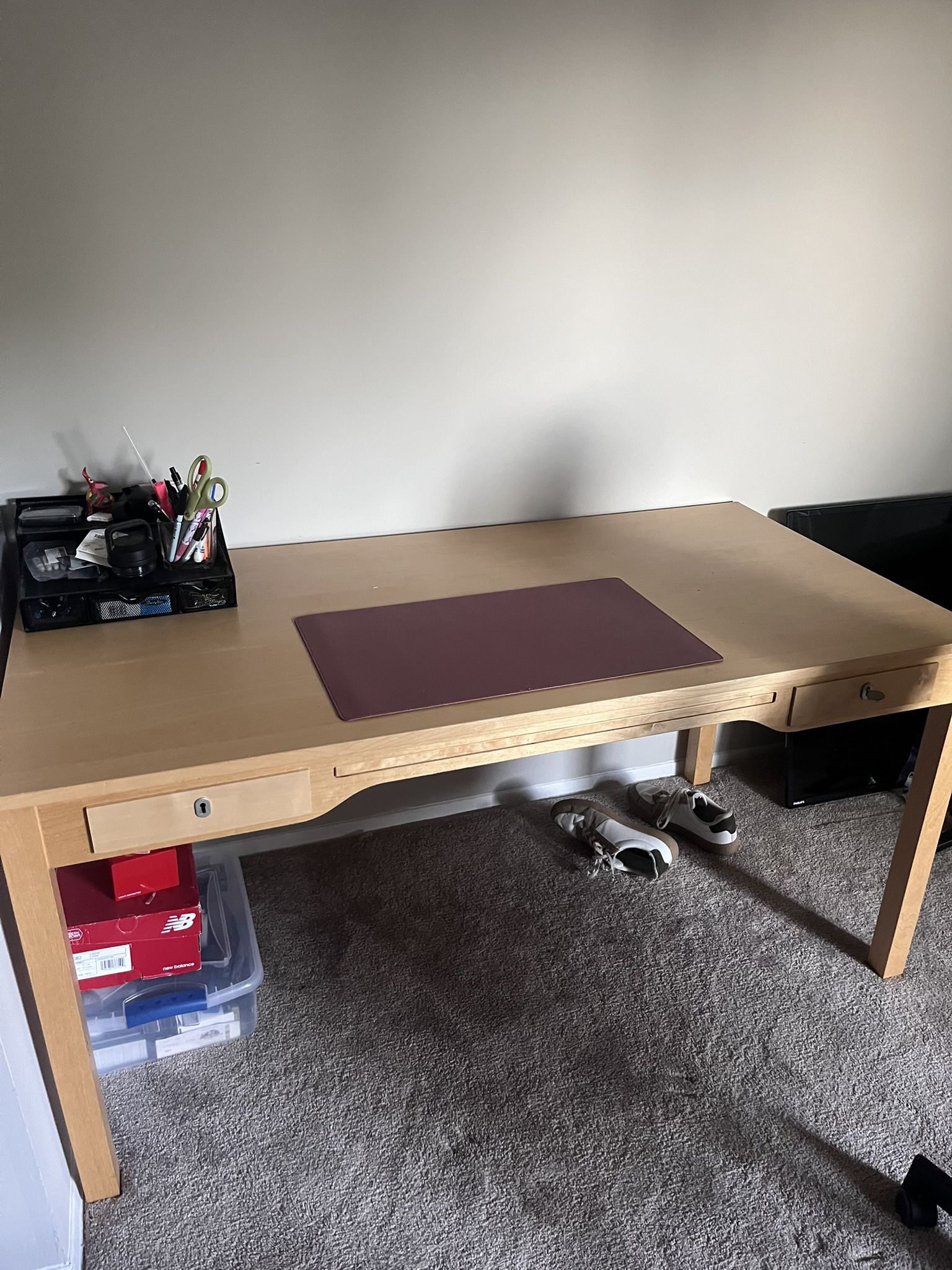 Office Desk