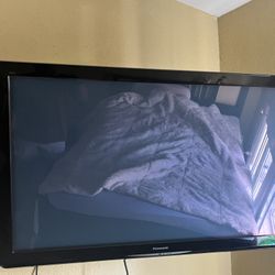 Panasonic TV & LG