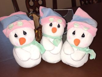 New precious moment plush snowman