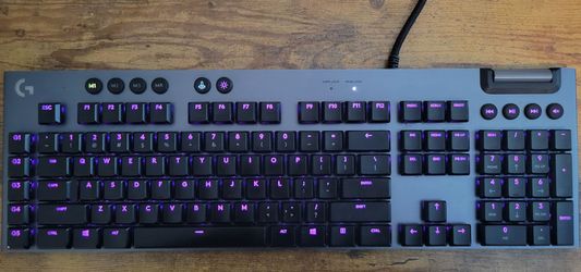 Logitech G915 Wired Keyboard