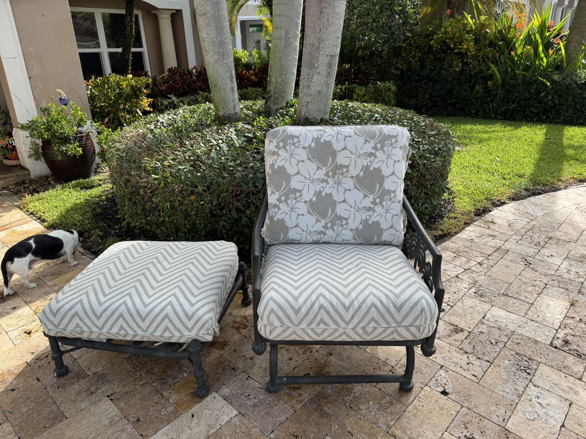 Patio Plush Rocker Chairs And 2 Ottomans.