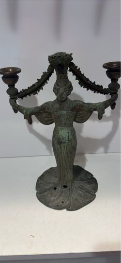 Art nouveau bronze table lamp