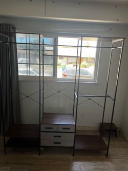 Wardrobe / closet organizer