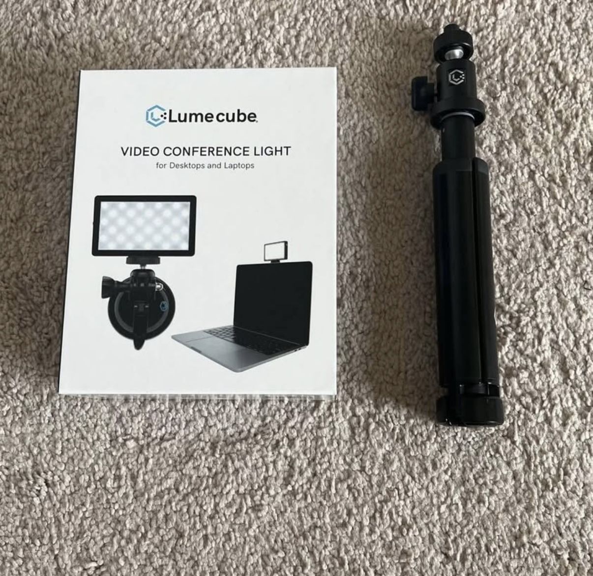 Desk Tripod and Light