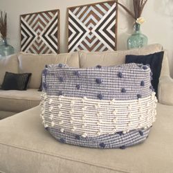 Ottoman / Pouf