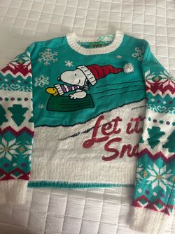 🎄 Peanuts Snoopy & Woodstock Christmas Sweater — Size Medium ❄️  Festive teal and white sweater featuring Snoopy and Woodstock, sequin accents, fuzzy