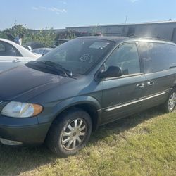 2002 Chrysler Town & Country