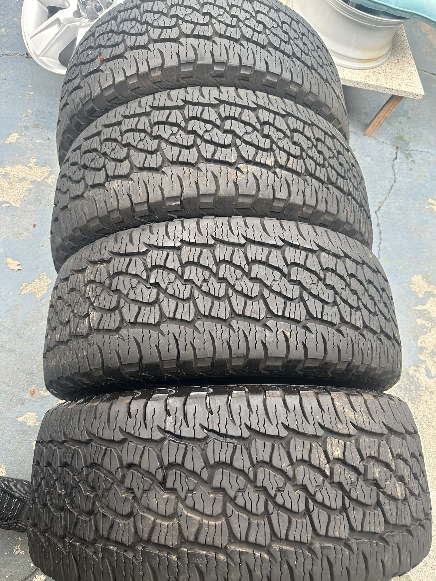 20inch Tires 4)265-50-20 BFG