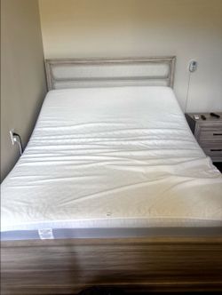 Nectar Classic Memory Foam Queen Mattress and Adjustable Comfort Premier Base
