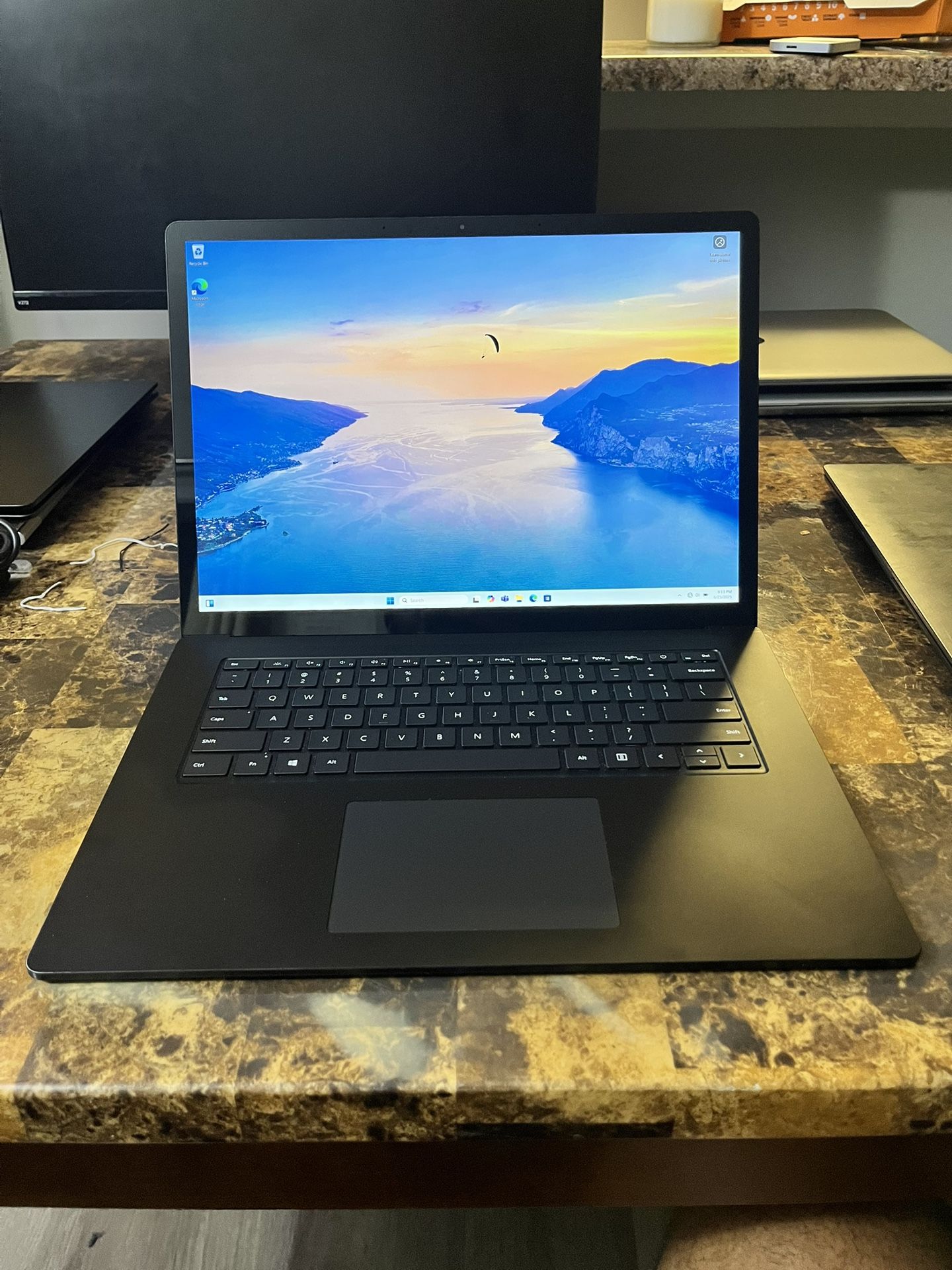 Surface Laptop 4 15” AMD Ryzen 7, 8GB RAM, 512GB SSD