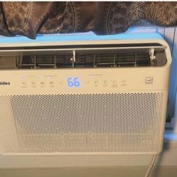 Midea Window A/C & Heater Unit 12,000 BTU